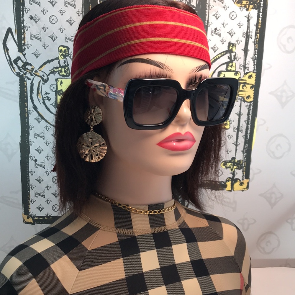 NEW AUTHENTIC Black Square Sunglasses BE4284 3809